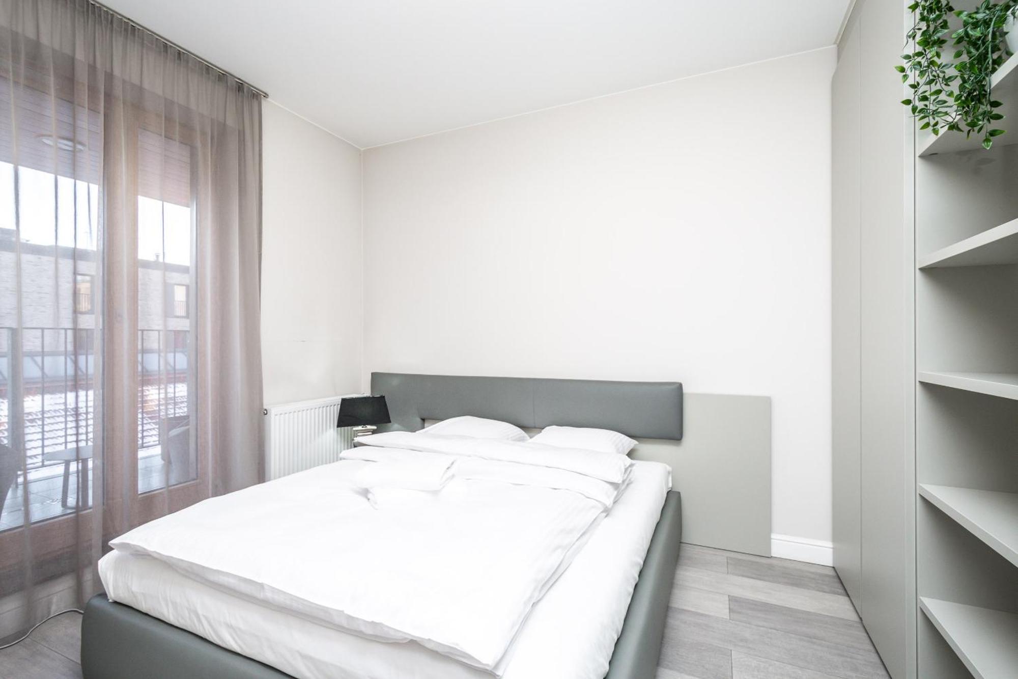 Rentplanet - Apartament Lubicz Краков Экстерьер фото